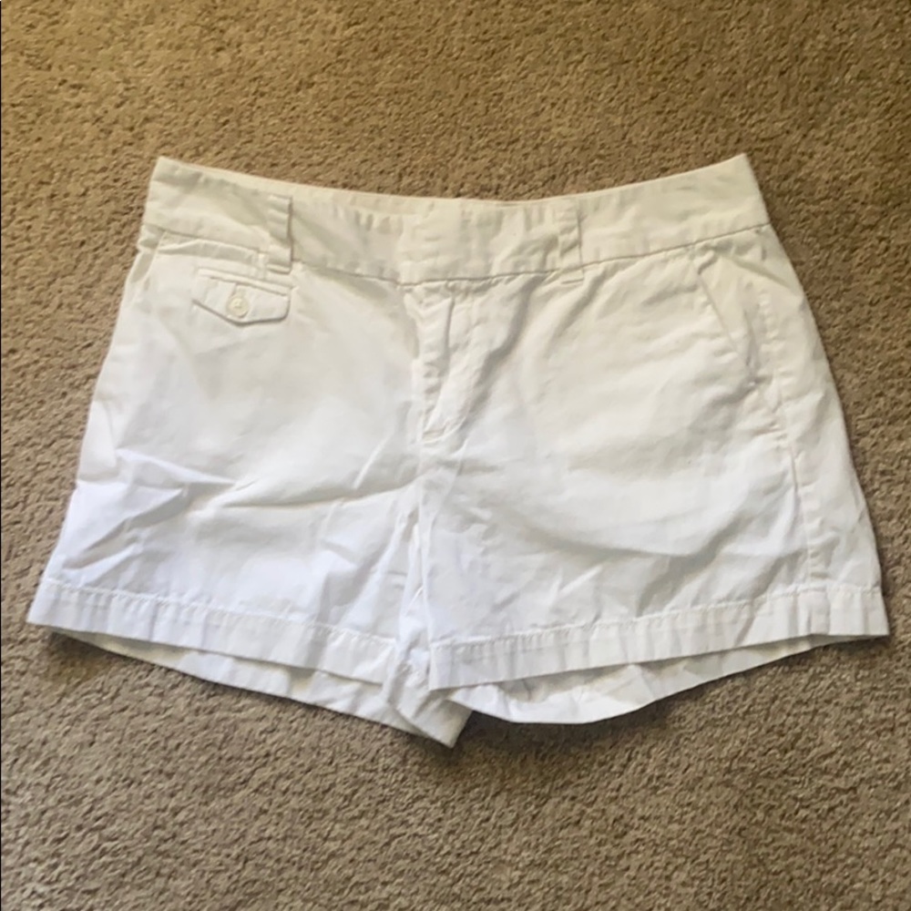 LOFT White Shorts SZ 6